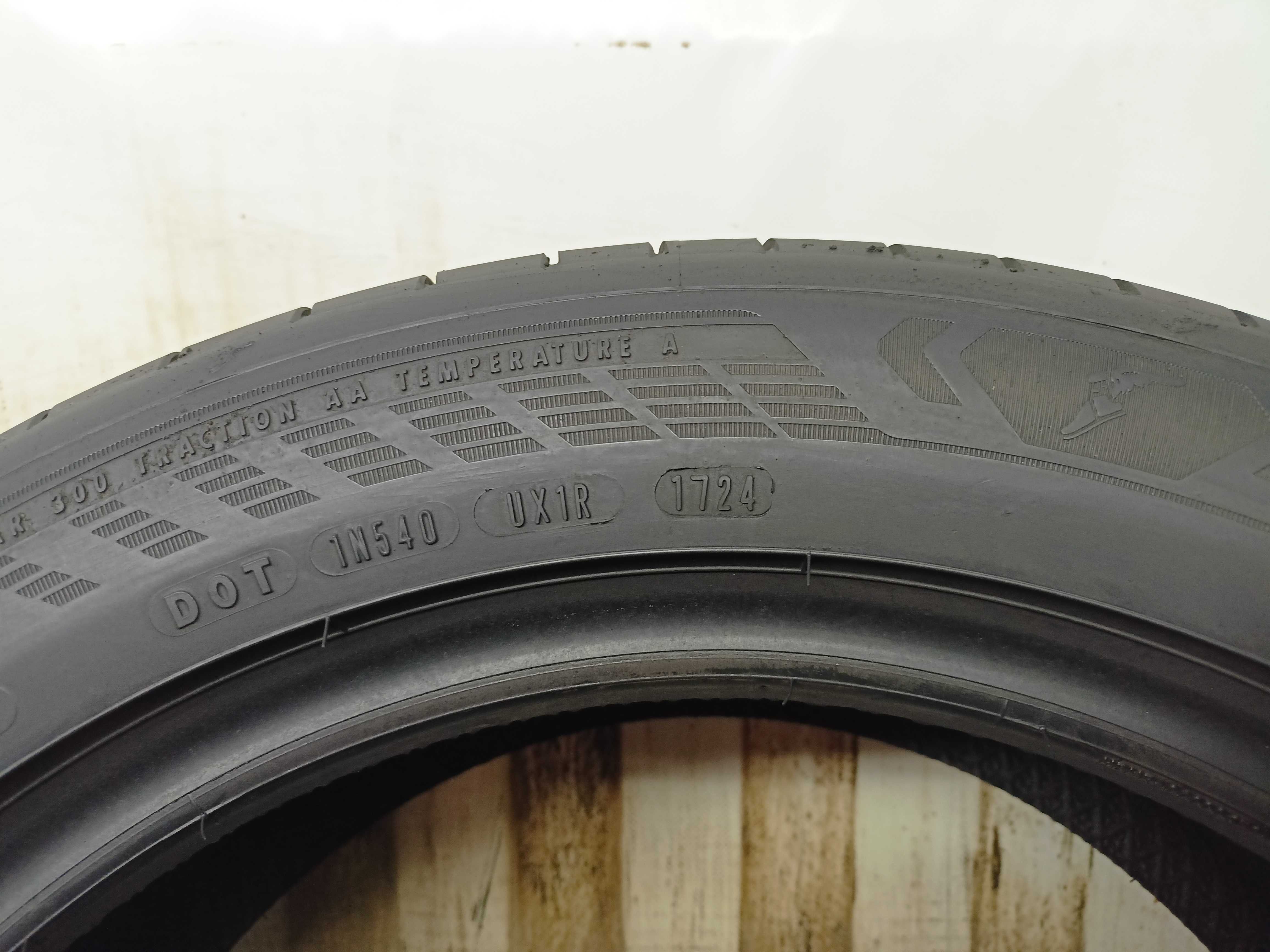 Goodyear Eagle F1 225/50/17 24r. 98Y 2x7,1mm 2x6,8mm (1902)