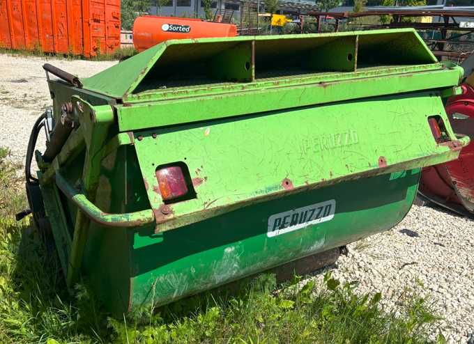 Kosiarka komunalna zbierająca PERUZZO Jaguar 1600