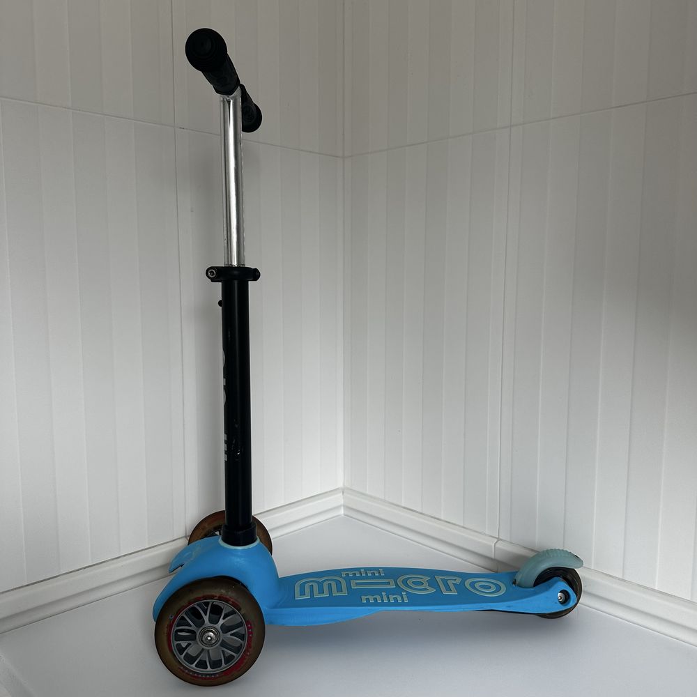 Самокат Micro Mini 2Go Deluxe