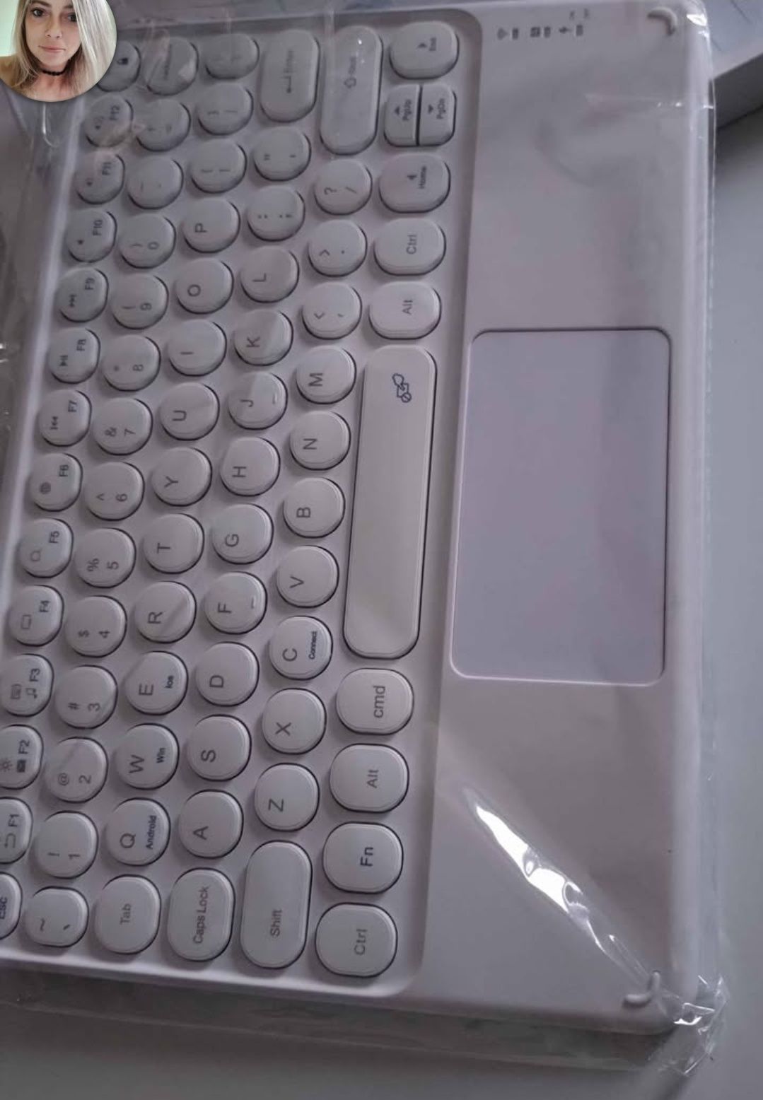 Klawiatura bezprzewodowa z touchpad Bluetooth