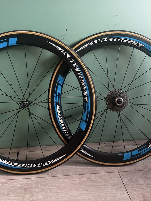 Карбонові колеса Airstreem