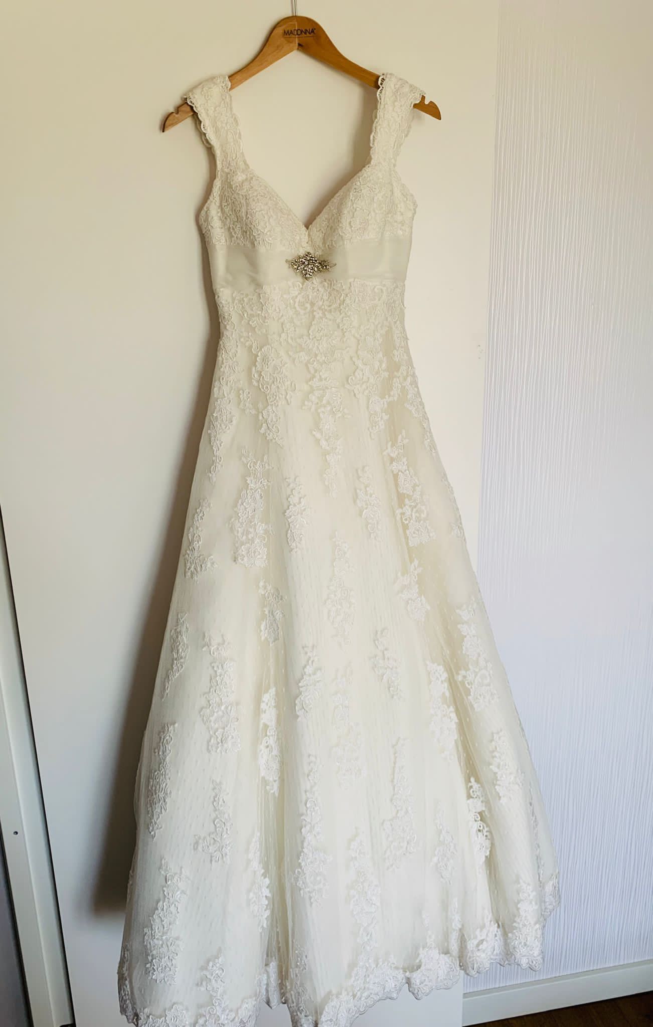 Suknia ślubna Pronovias Berna 38 M