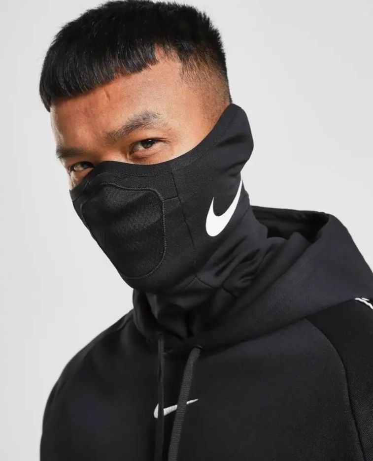 Снуд nike дуже теплий