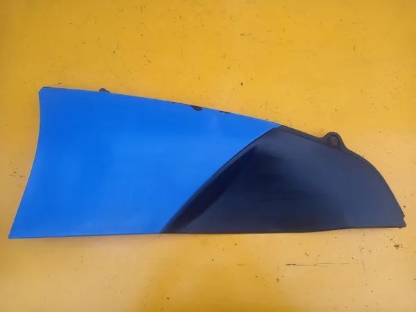 Panele boczne maski New Holland T6.155