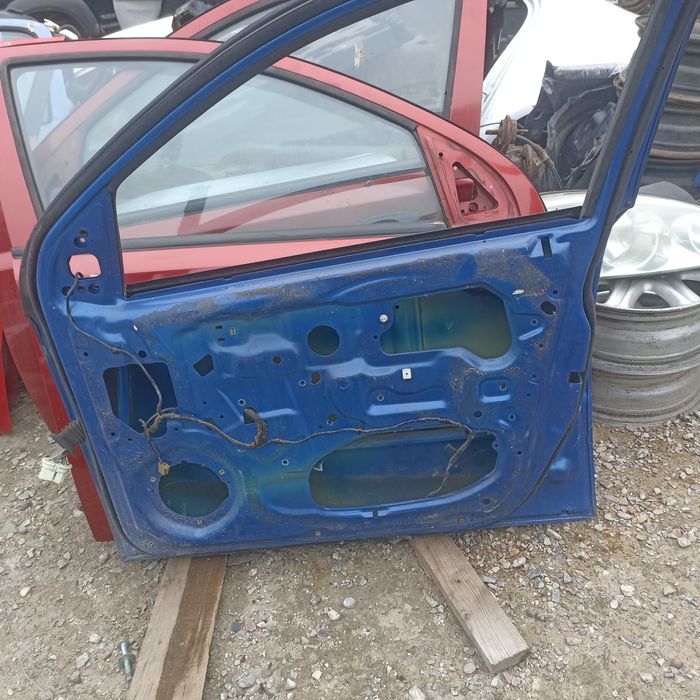 Шевроле авео т200т255 двері  R