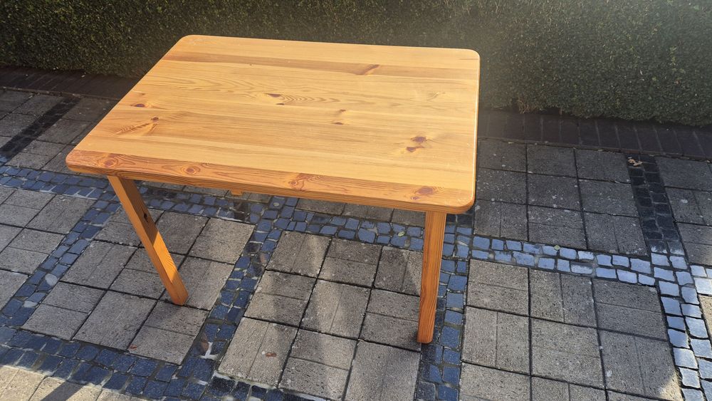 Stół drewniany - sosnowy