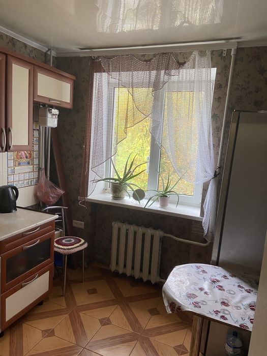 Продам 1к квартиру цегляний будинок