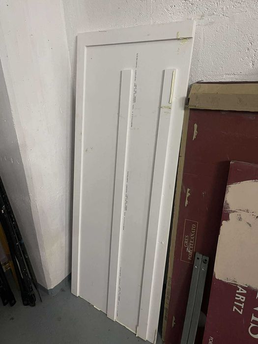 Bancada da cozinha de mármore branco