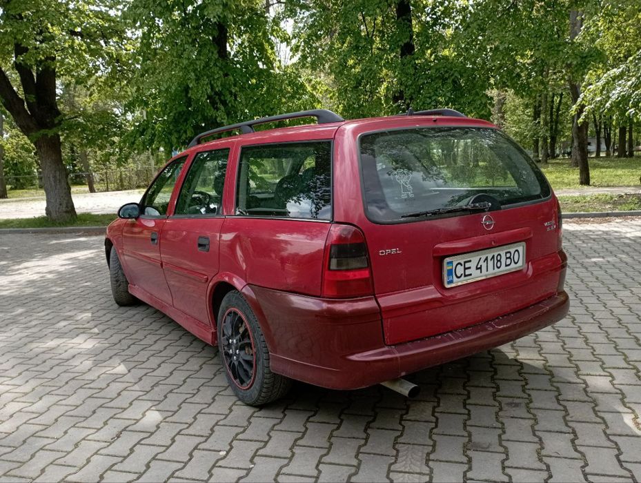 Опель вектра б (1.6)
