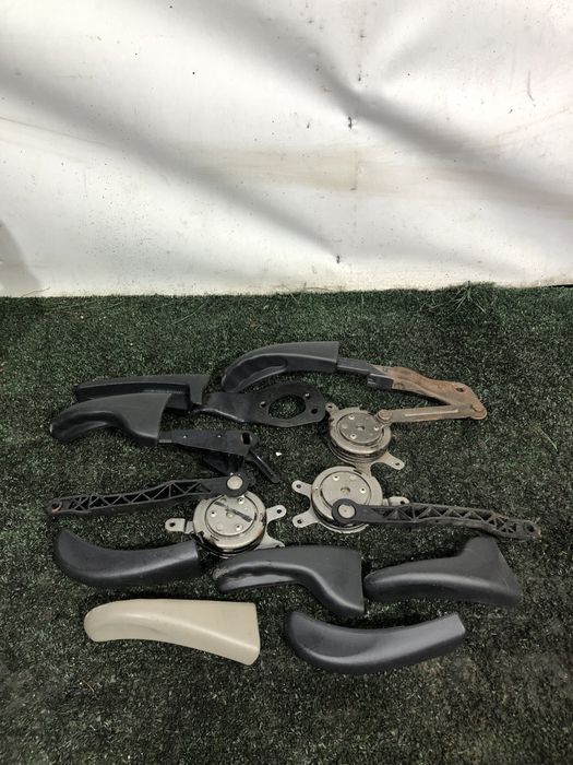 Механізм регулювання сидіння Рено меган 2 сценік Renault megane ручка