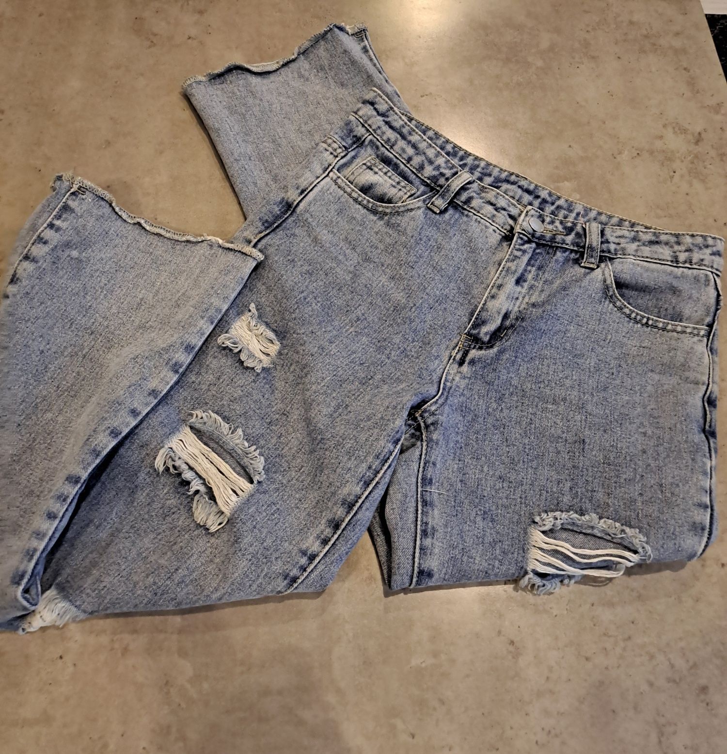 Spodnie jeansy  7/8 ,dziury Xs/S