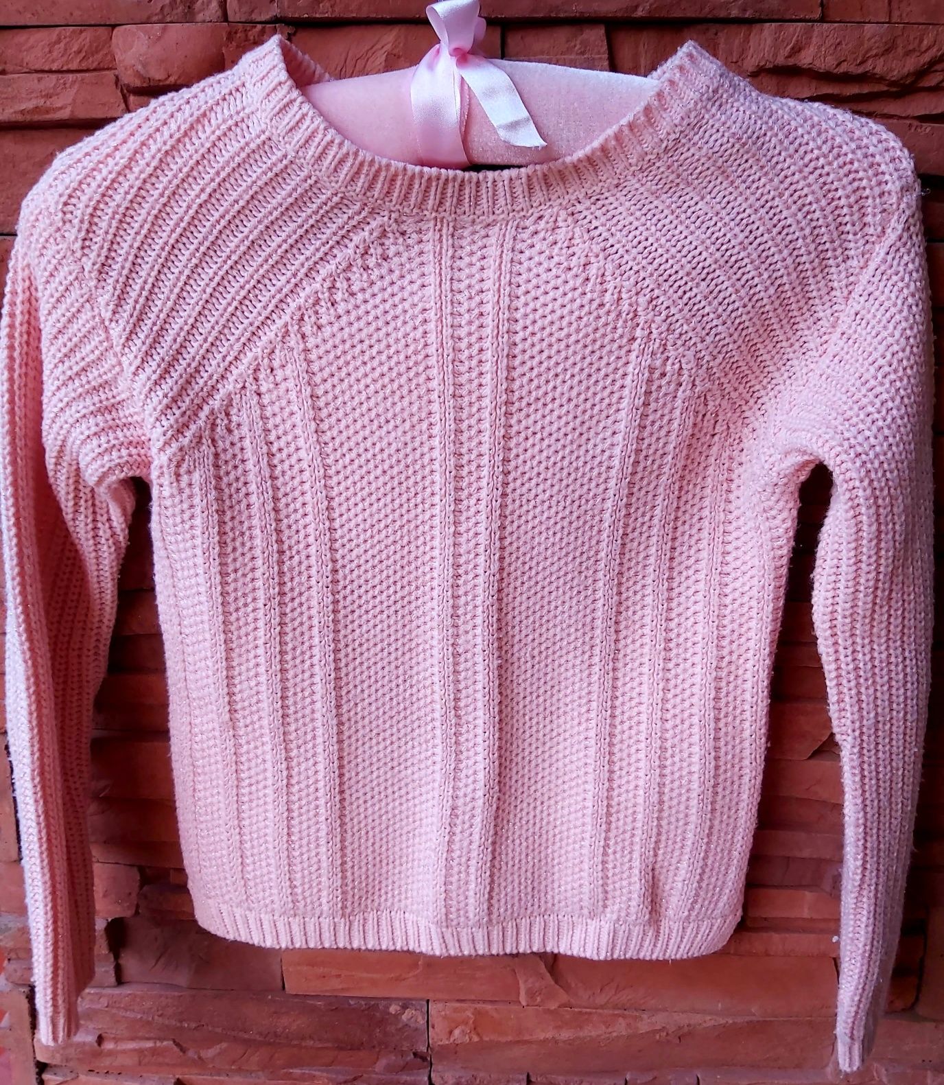 Różowy sweterek r.122/128 jak NOWY