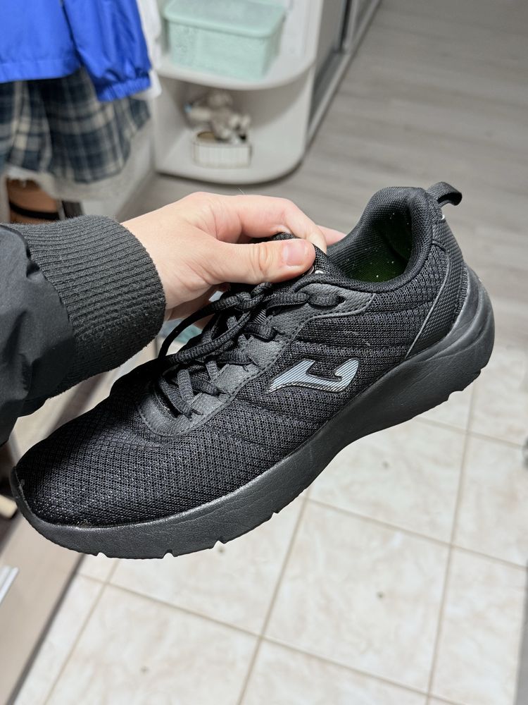 Кросівки joma 39 розмір