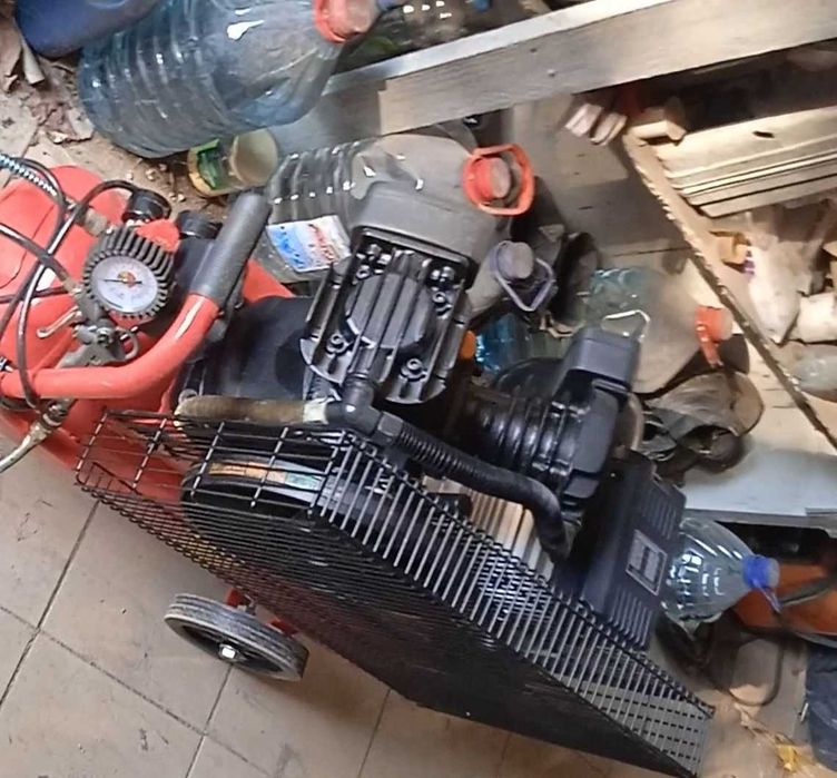 Компрессор повністю справний