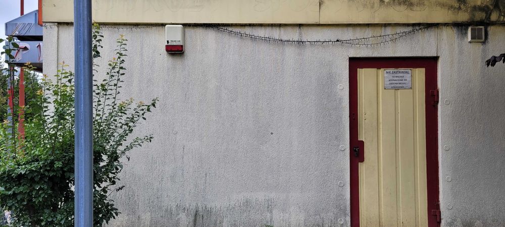 Sprzedam wolnostojący pawilon handlowy.