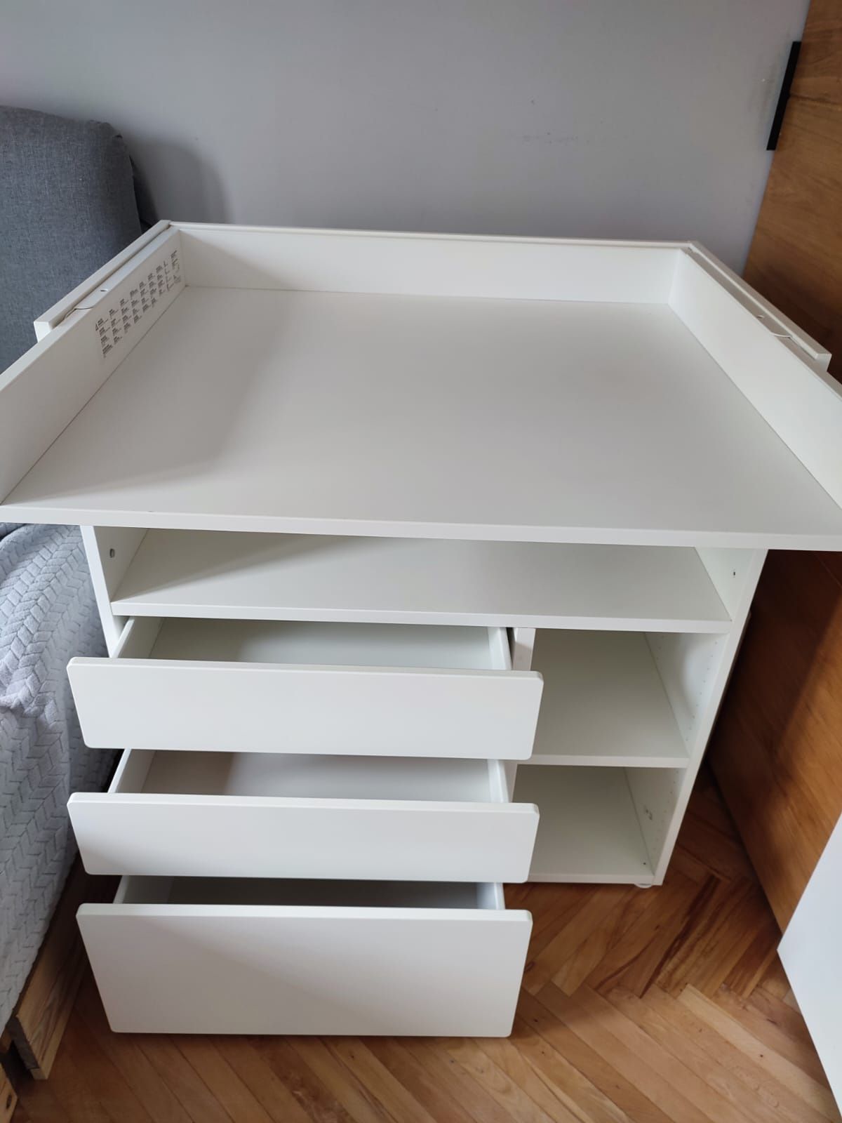 IKEA szafka na przewijak Smastad