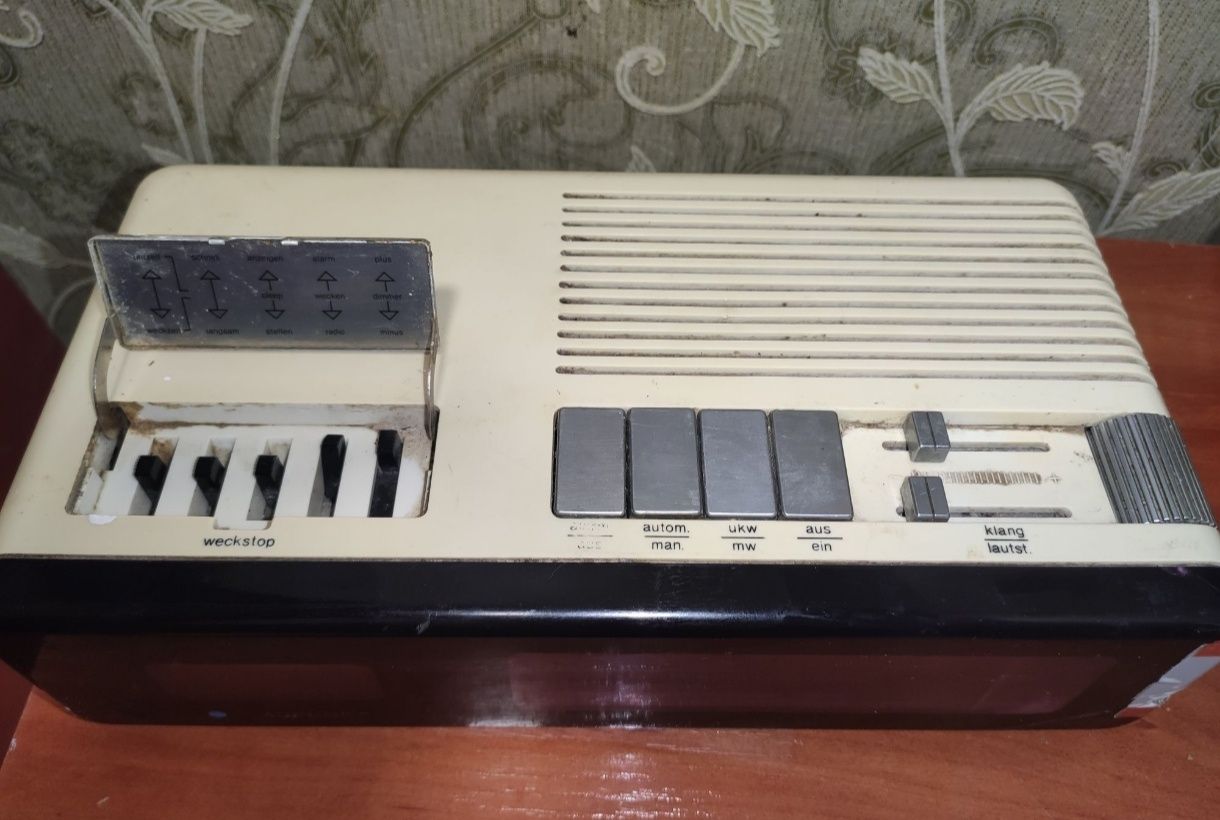 Продам часы - радио blaupunkt