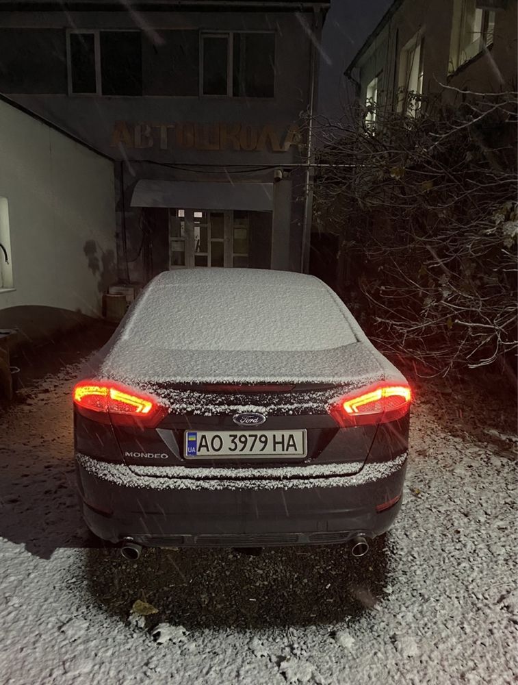Ford Mondeo продаж