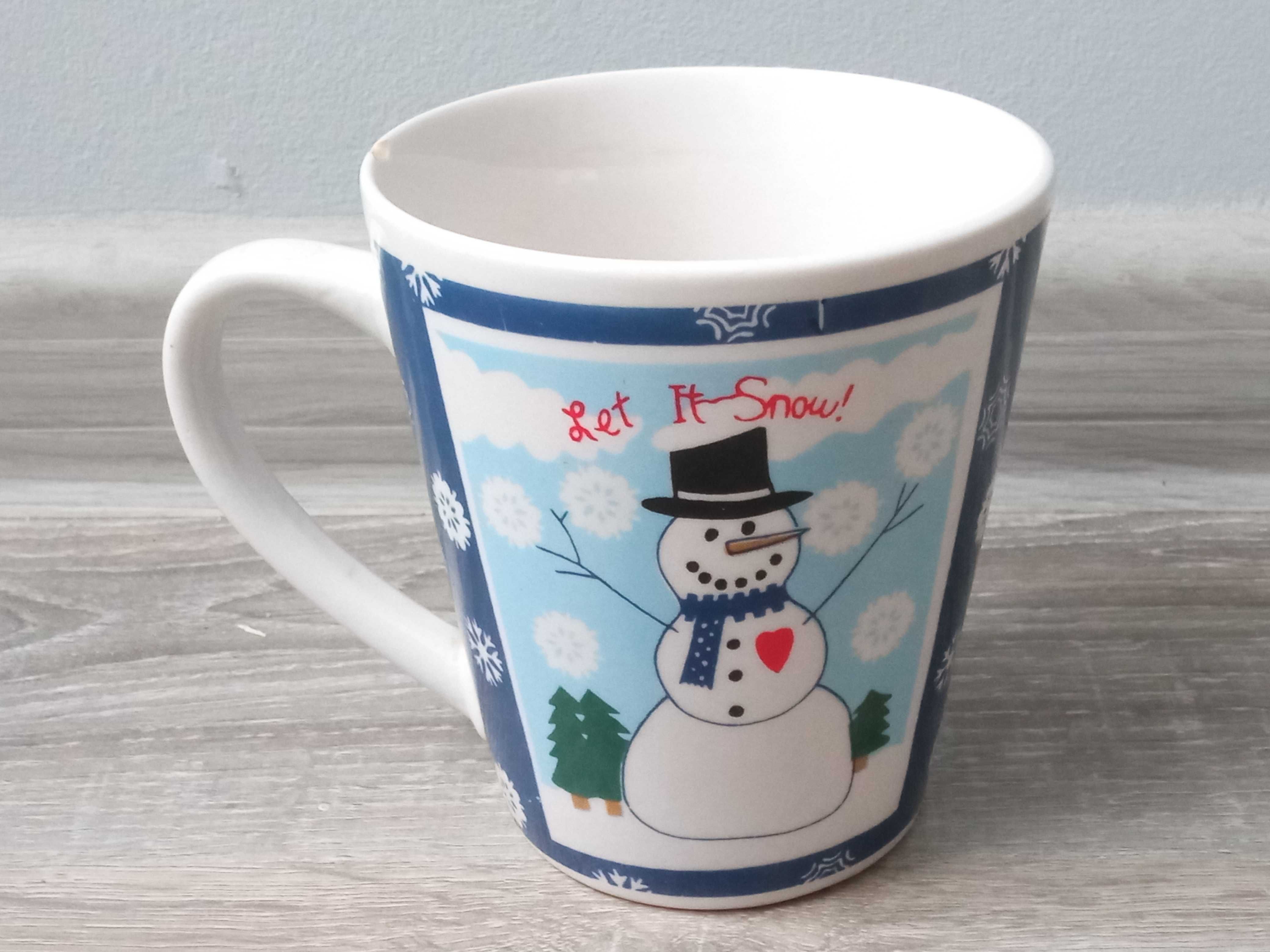 Zimowy kubek 250 ml z bałwanem 250 ml Wyszczerbiony