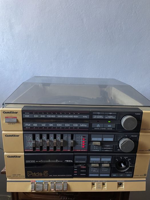Vintage Gold Star - GSM 6100 Music Center System