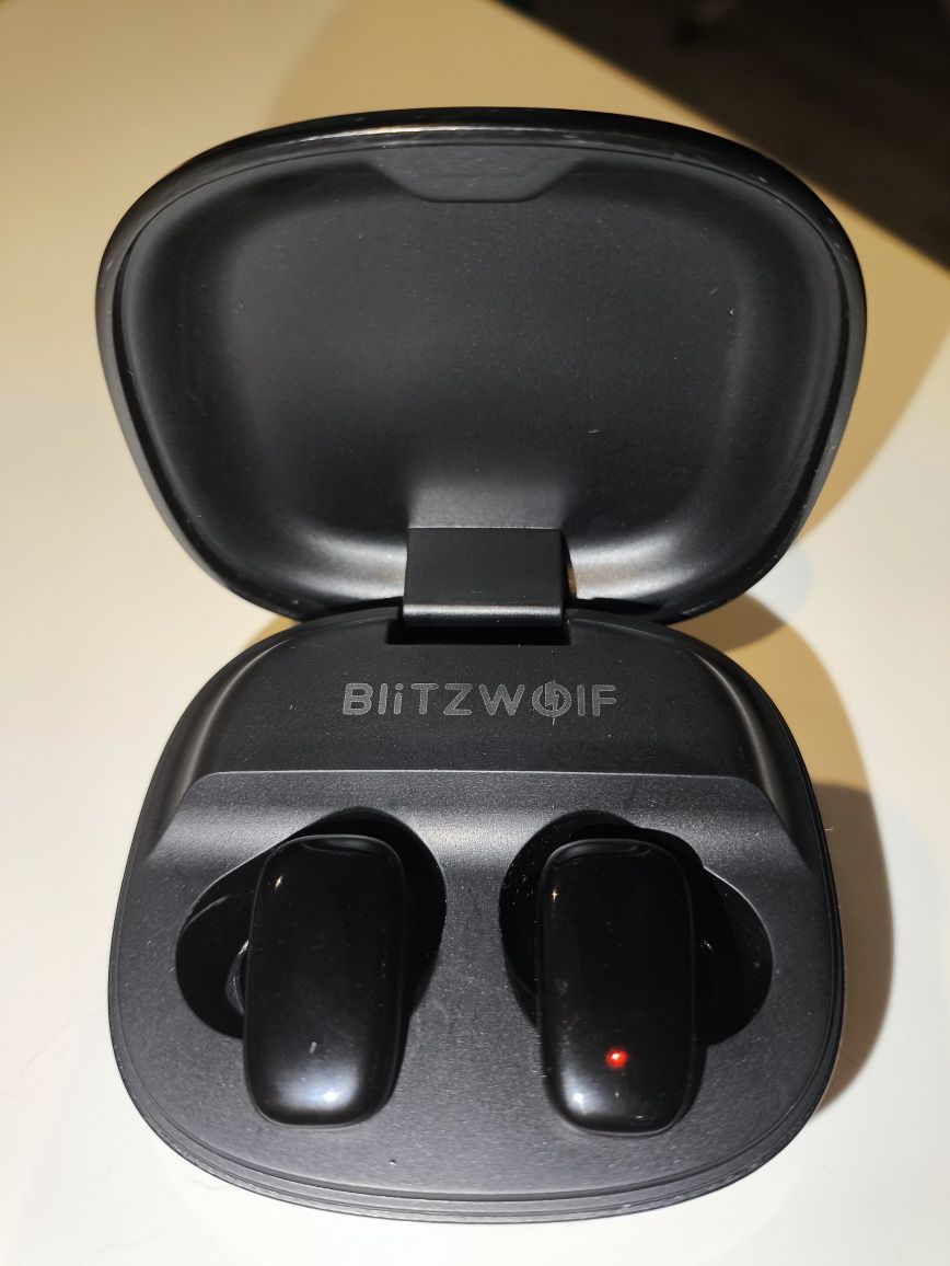 Słuchawki Blitzwolf Tws Led Screen BW-FYE16 Plus