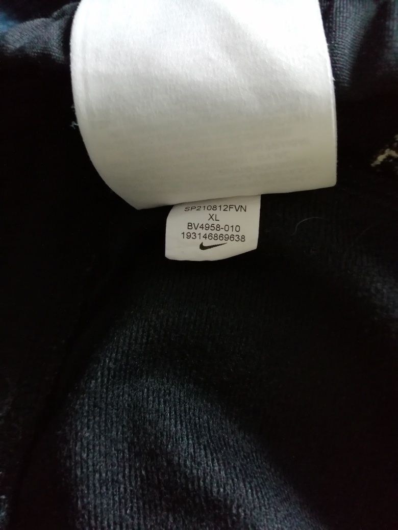 Spodnie dresowe męskie Nike rozmiar XL.