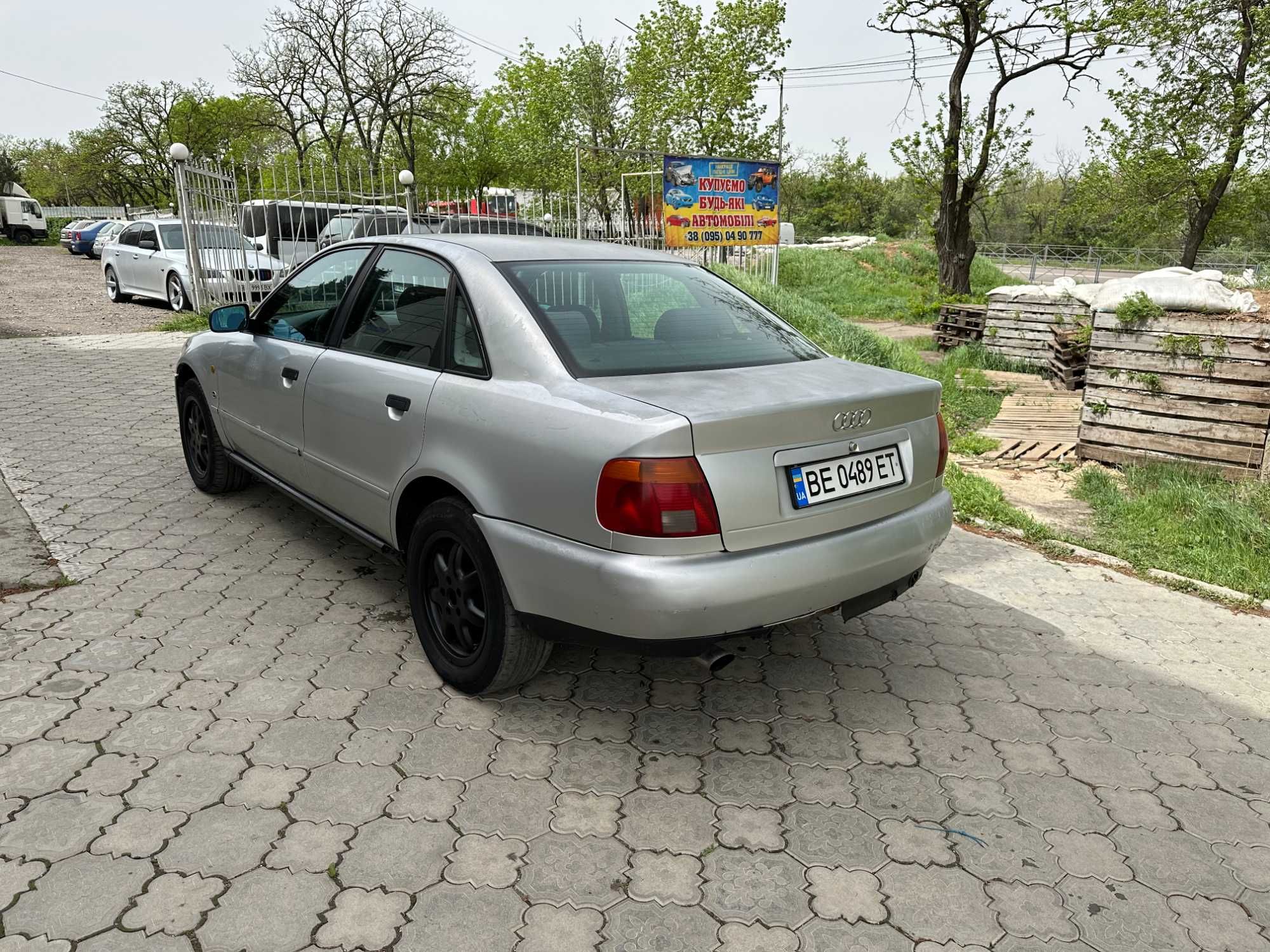 AUDI A4 1996 1.6 газ-бенз