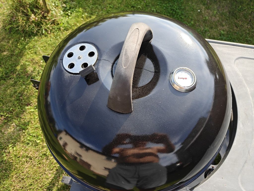 Grill węglowy okrągły z pokrywą