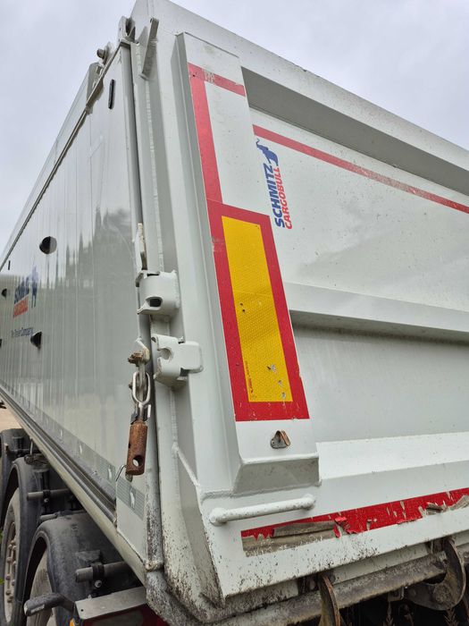 SCHMITZ CARGOBULL wywrotka 29,9 M3