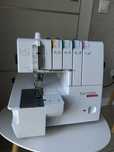 Розпошивальна машина Bernette FunLock B42
