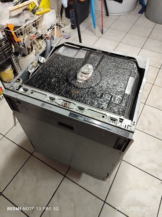 Zmywarka do zabudowy Electrolux ESL 6374RO