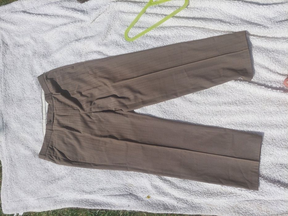 Garnitur męski firmy PAWO rozm 176/98