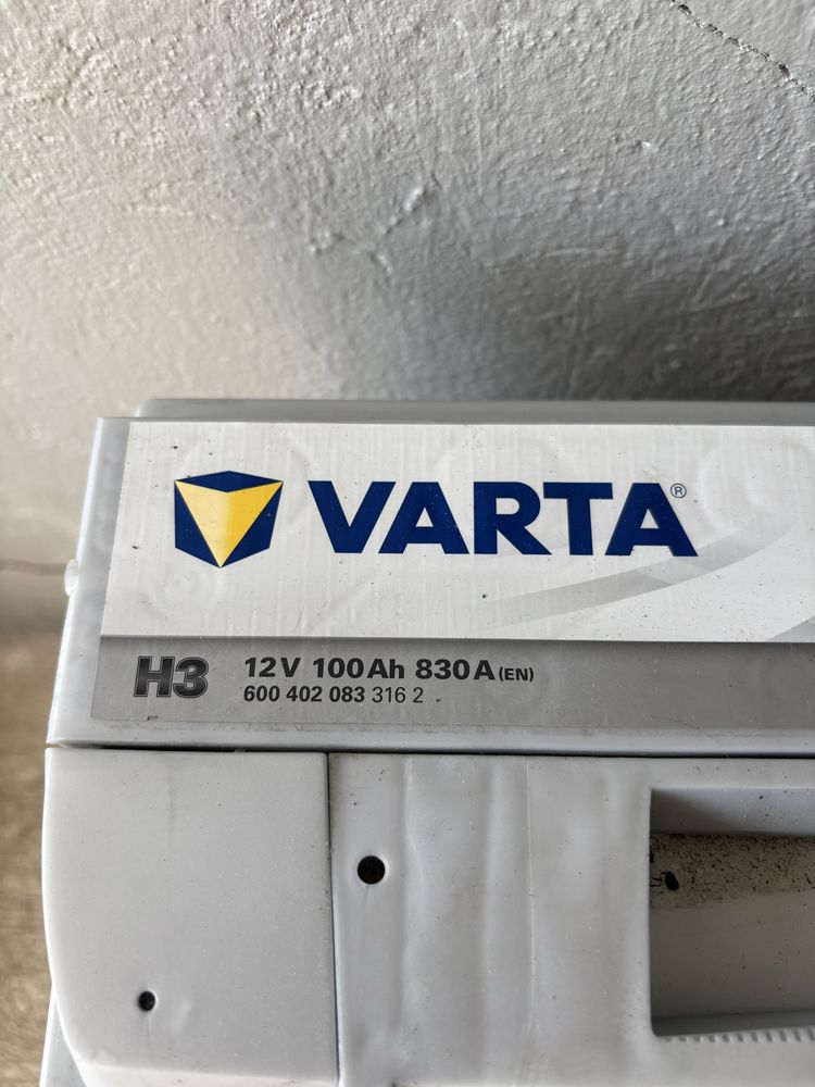Akumulator Varta Dynamic 100Ah, 830A.