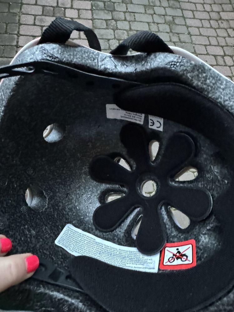 Kask 48-53 s.idealny Kiddimoto policyjny