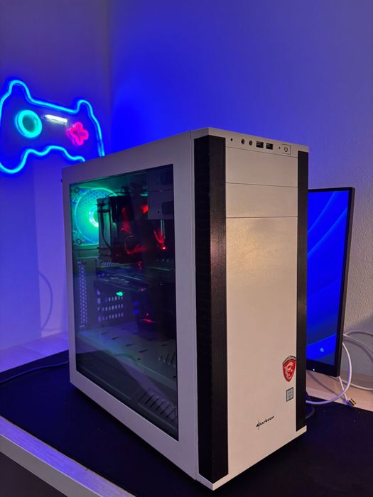 Torre gaming - Como nova