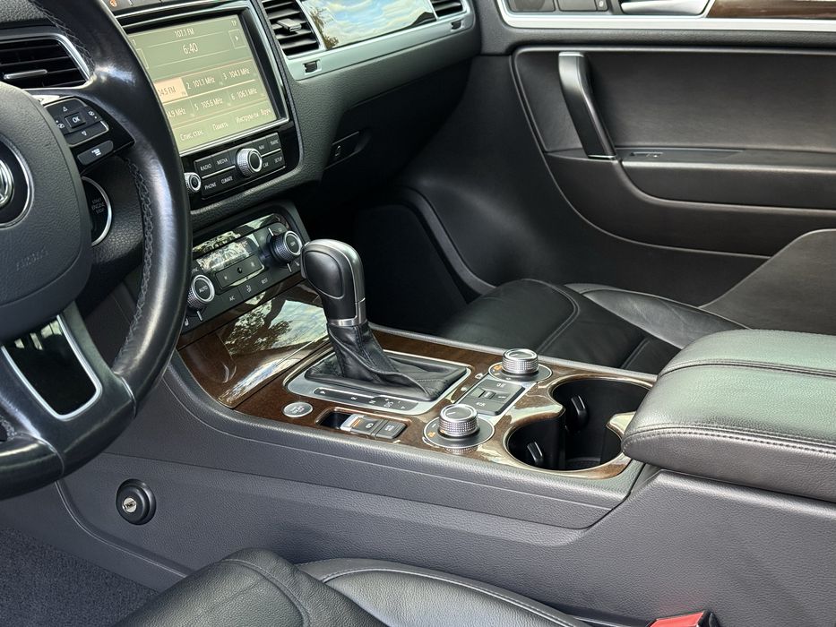 Volkswagen Touareg, 152т.км., цілий, пневмо
