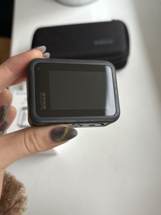 GoPro Hero 8 dwie baterie oryginalne pudełko akcesoria świetny stan