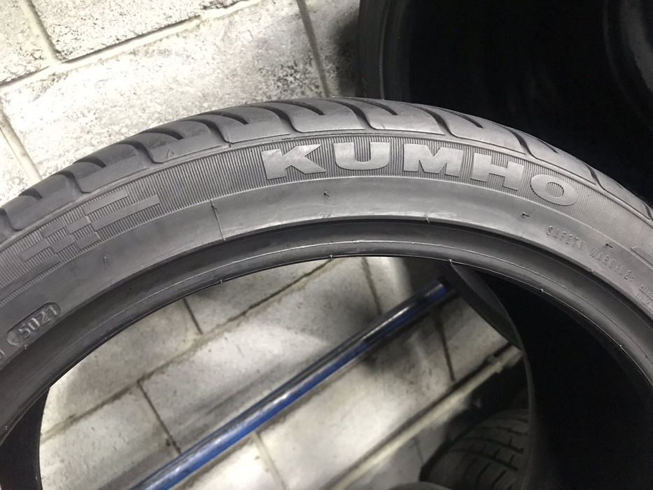 Літні шини 225/40 R19 (93Y) KUMHO