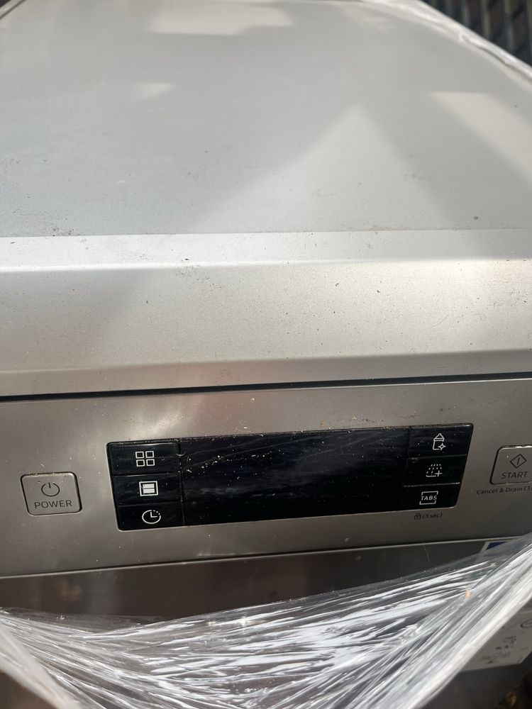 Sprzedam zmywarkę Samsung DW50R4070FS