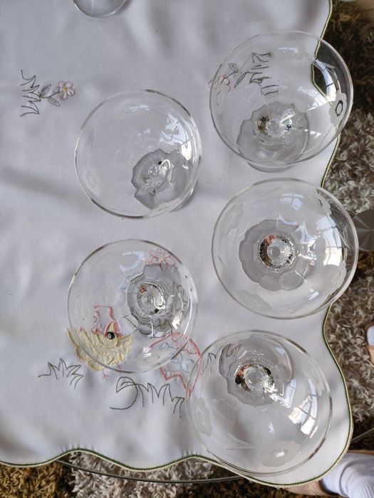 Kieliszki do szampana lub do deseru