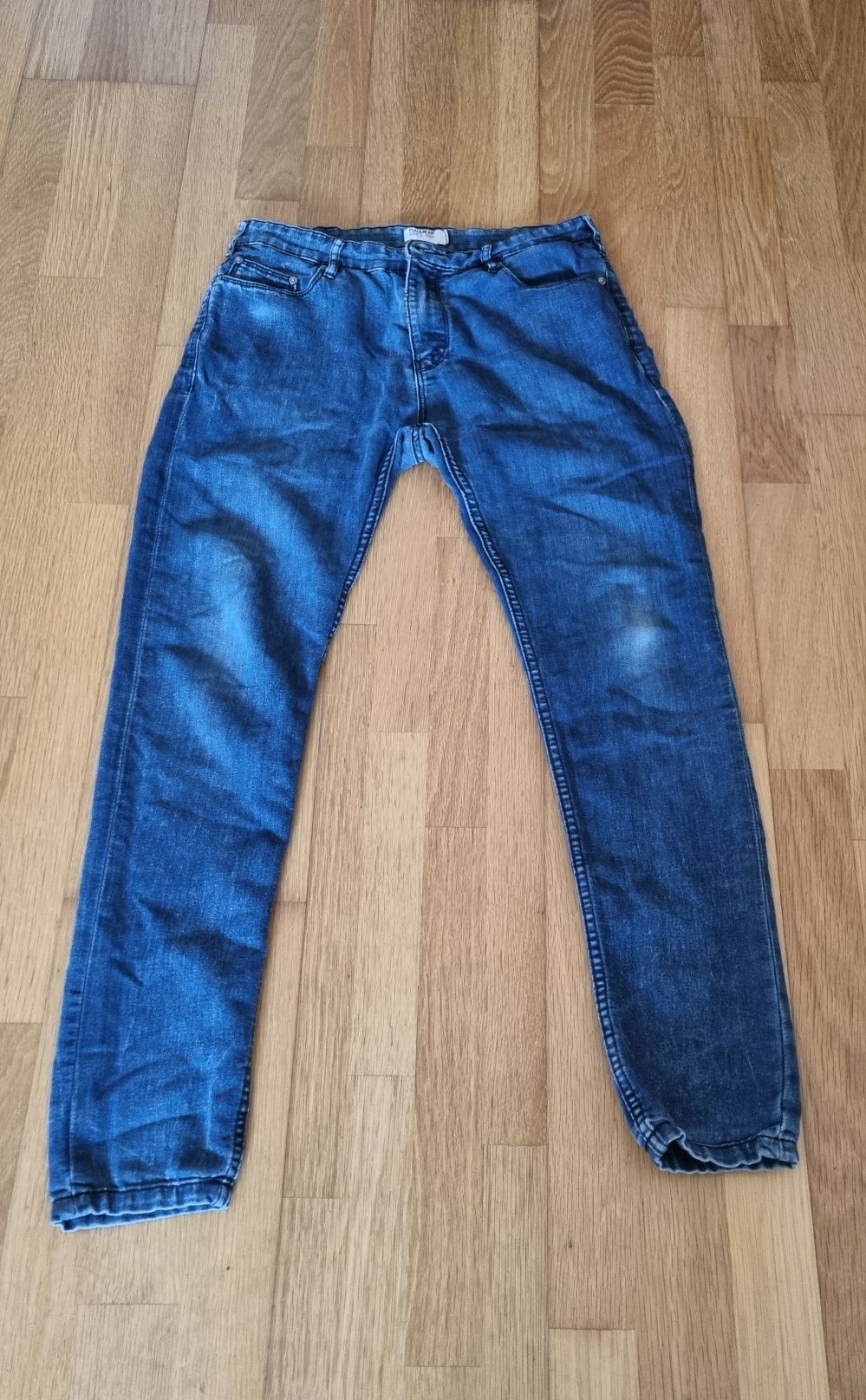 Calças de ganga Zara e Pull&Bear a excelente preço!