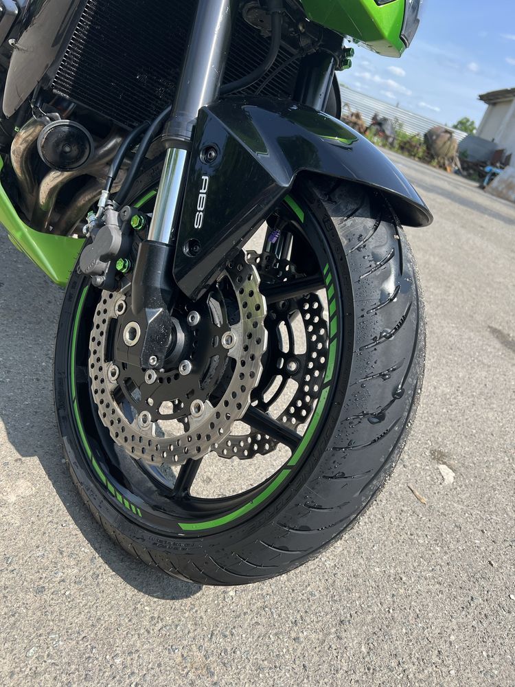 Kawasaki Z750 ABS