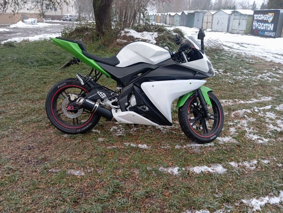 Motocykl Yamaha r125