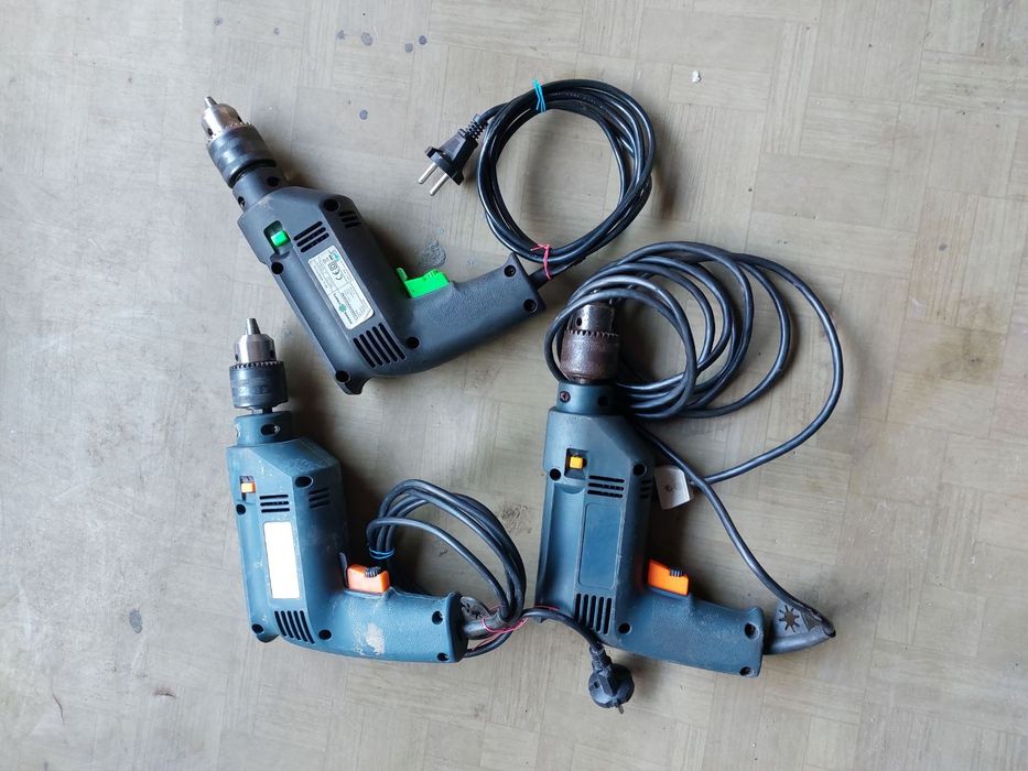 Електродрель з реверсом