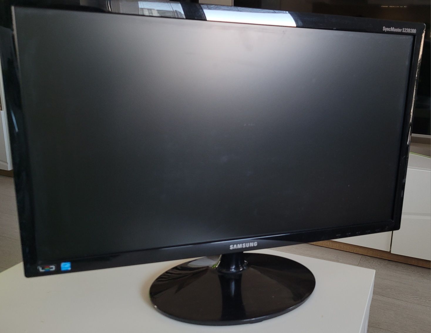 Monitor SAMSUNG S23B300N