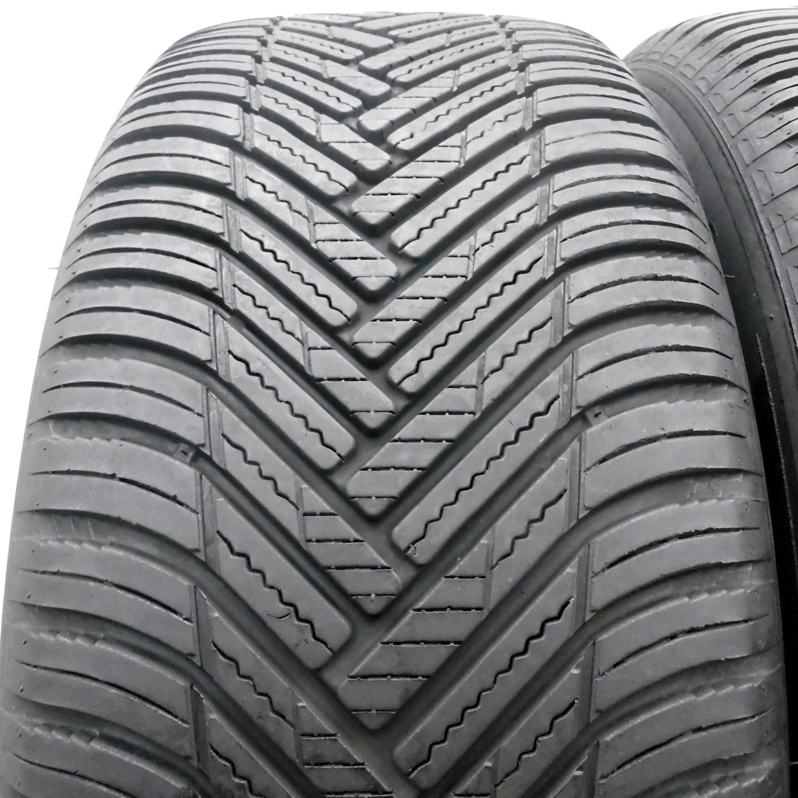 Opony 235/55/17 Hankook 235/55R17 103W XL Wielosezonowe 2020/22 6,5mm