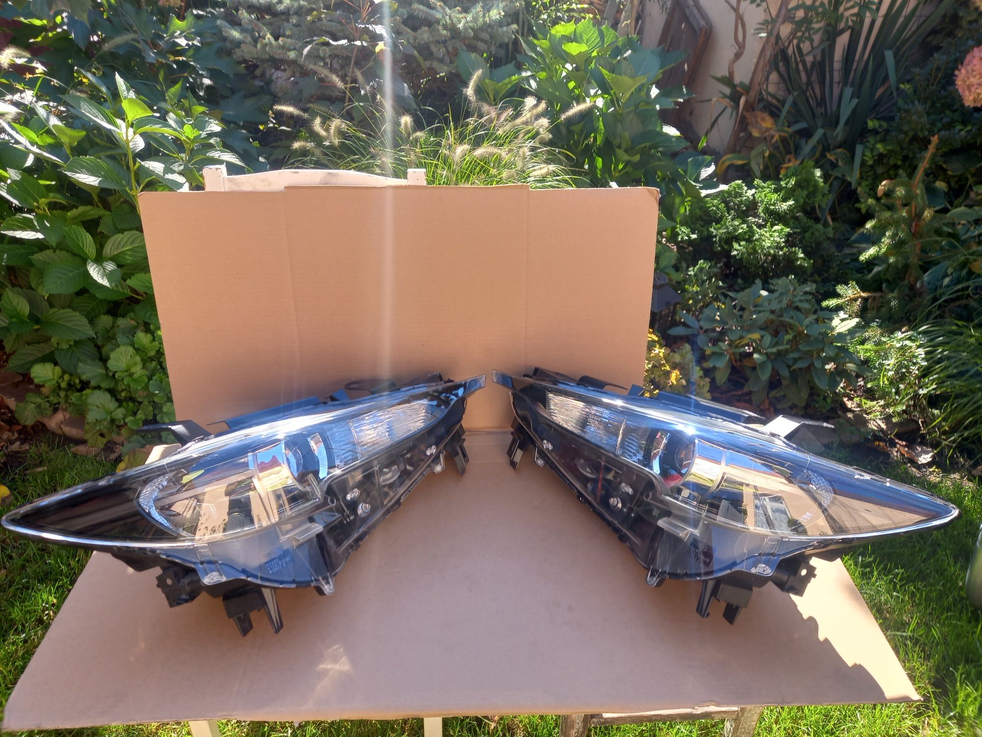 Komplet lamp przednich Mazda CX 5 ll LED