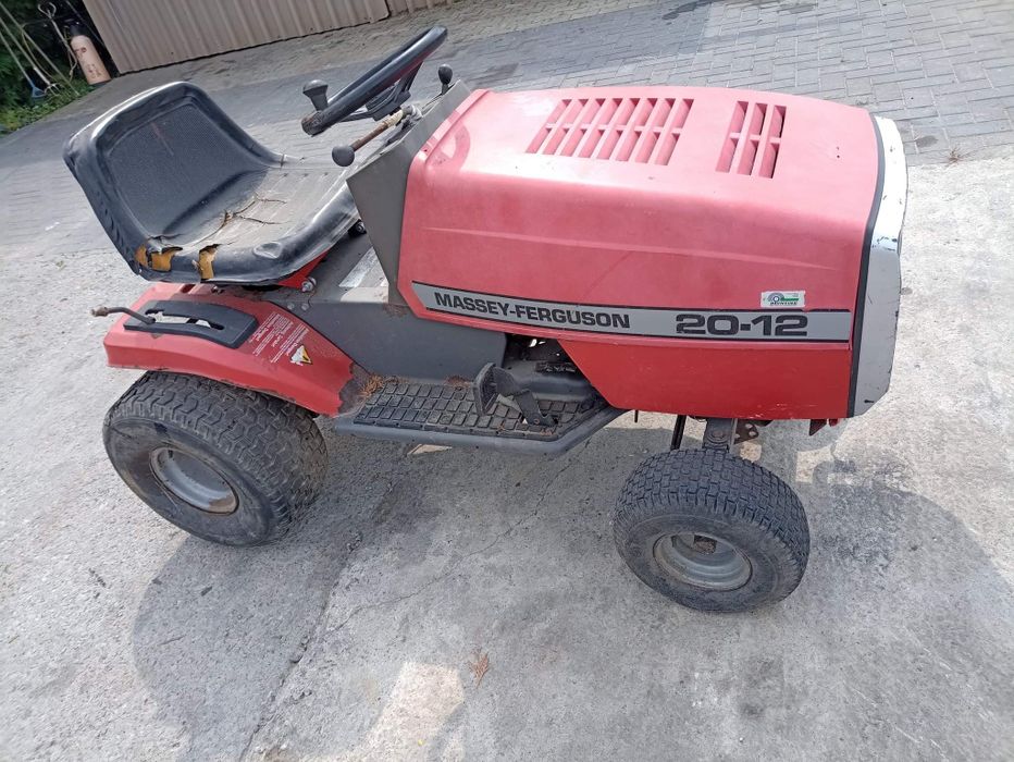 Traktorek kosiarka MF 20-12 Briggs & Stratton 12.5hp