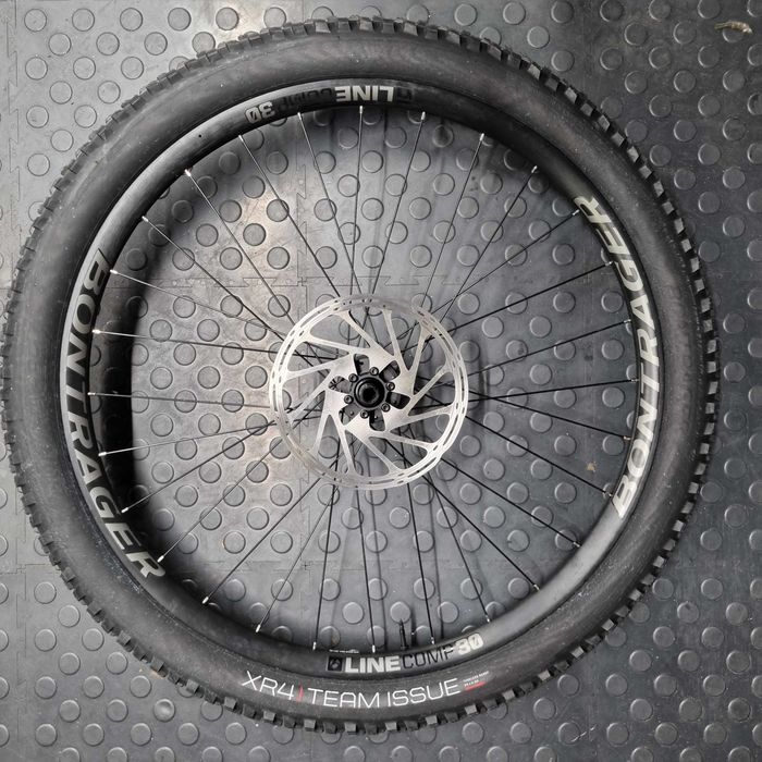 Nowe koło Bontrager Line Comp 30 z nową oponą XR4 i tarczą Sram 29cali