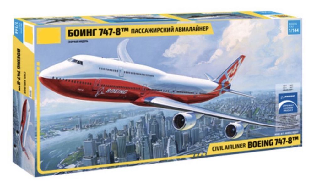 Сборная модель самолета Боинг 747-8 (7010)